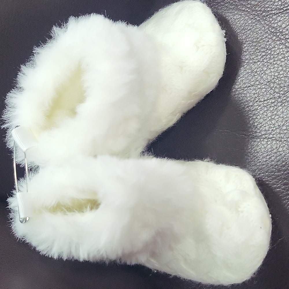 Stepping Stones furry booties- 3-6 mo. Excellent Condition!